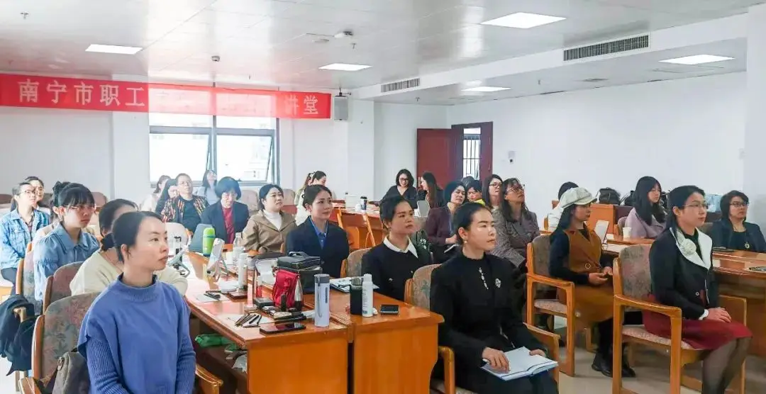 “妝”出職場競爭力--天緣綠集團參與市總工會公益培訓(xùn) 